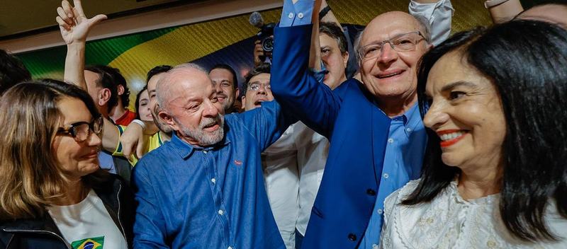 Lula celebrating his re-election with supporters in São Paulo
